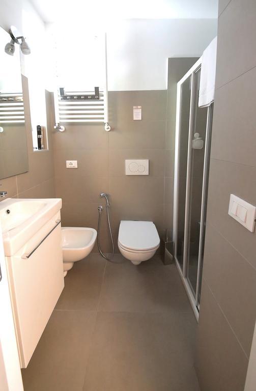 Affittacamere Smile Accomodation Aosta Exterior photo