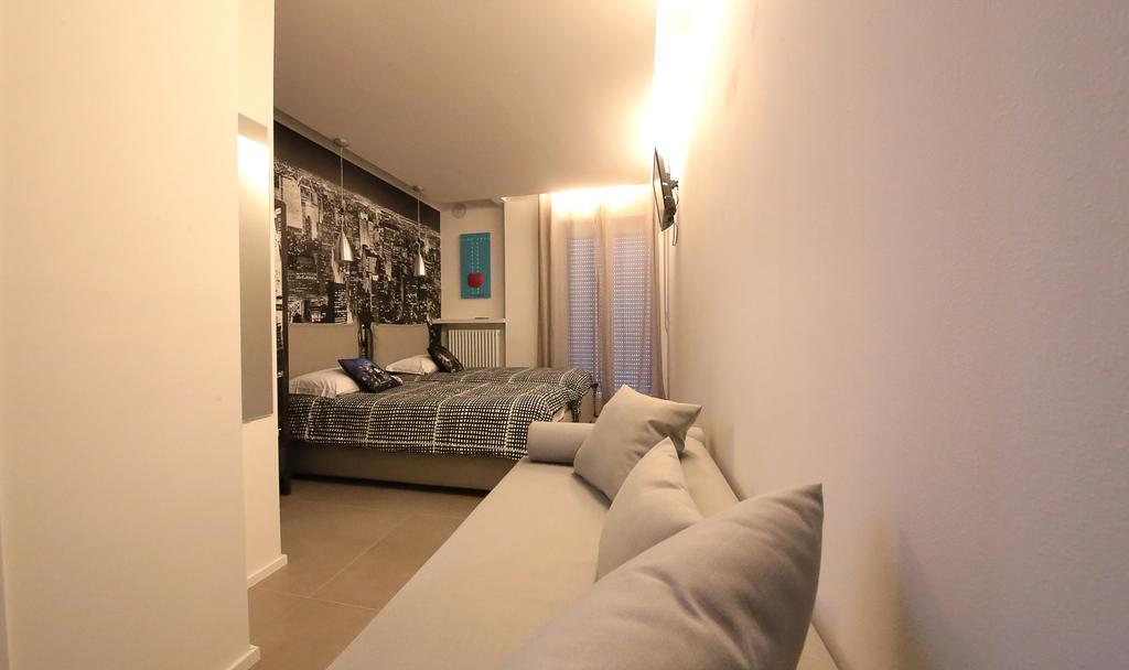 Affittacamere Smile Accomodation Aosta Exterior photo