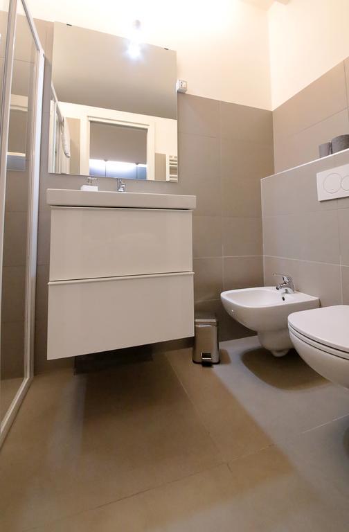 Affittacamere Smile Accomodation Aosta Exterior photo