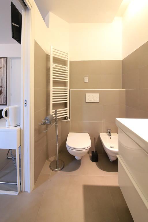 Affittacamere Smile Accomodation Aosta Exterior photo